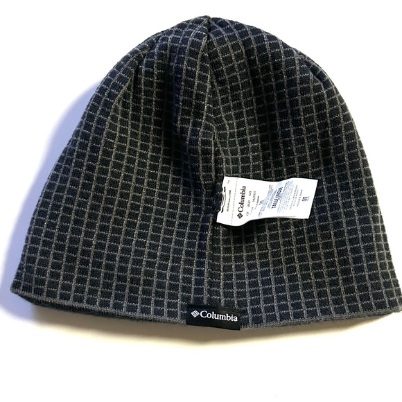 Columbia Reversible Black and Gray Knit Beanie - Picture 3 of 8